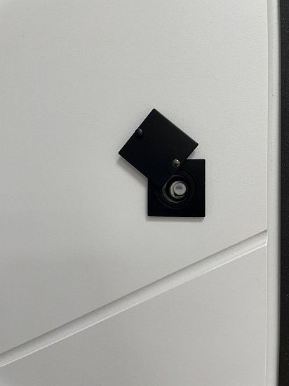 Входная дверь  